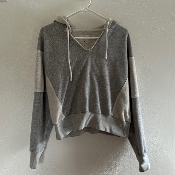Abercrombie & Fitch Tops - Abercrombie & Fitch hoodie